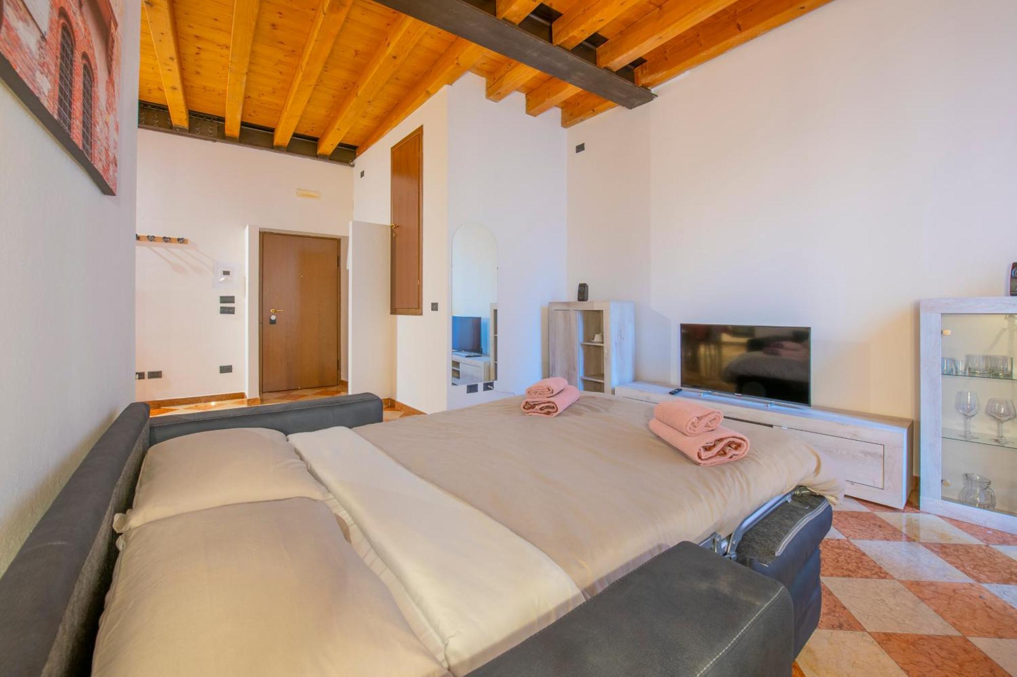 Palace Home Mazzini Verona Center 1 Buitenkant foto