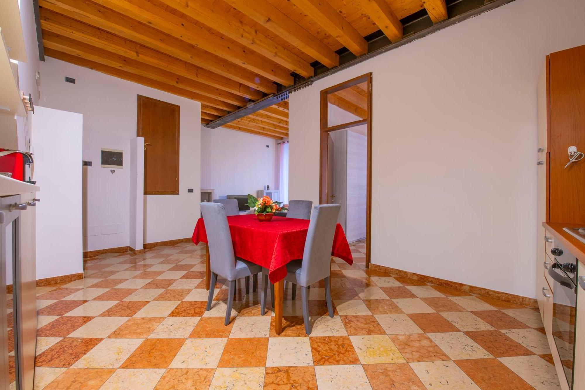 Palace Home Mazzini Verona Center 1 Buitenkant foto