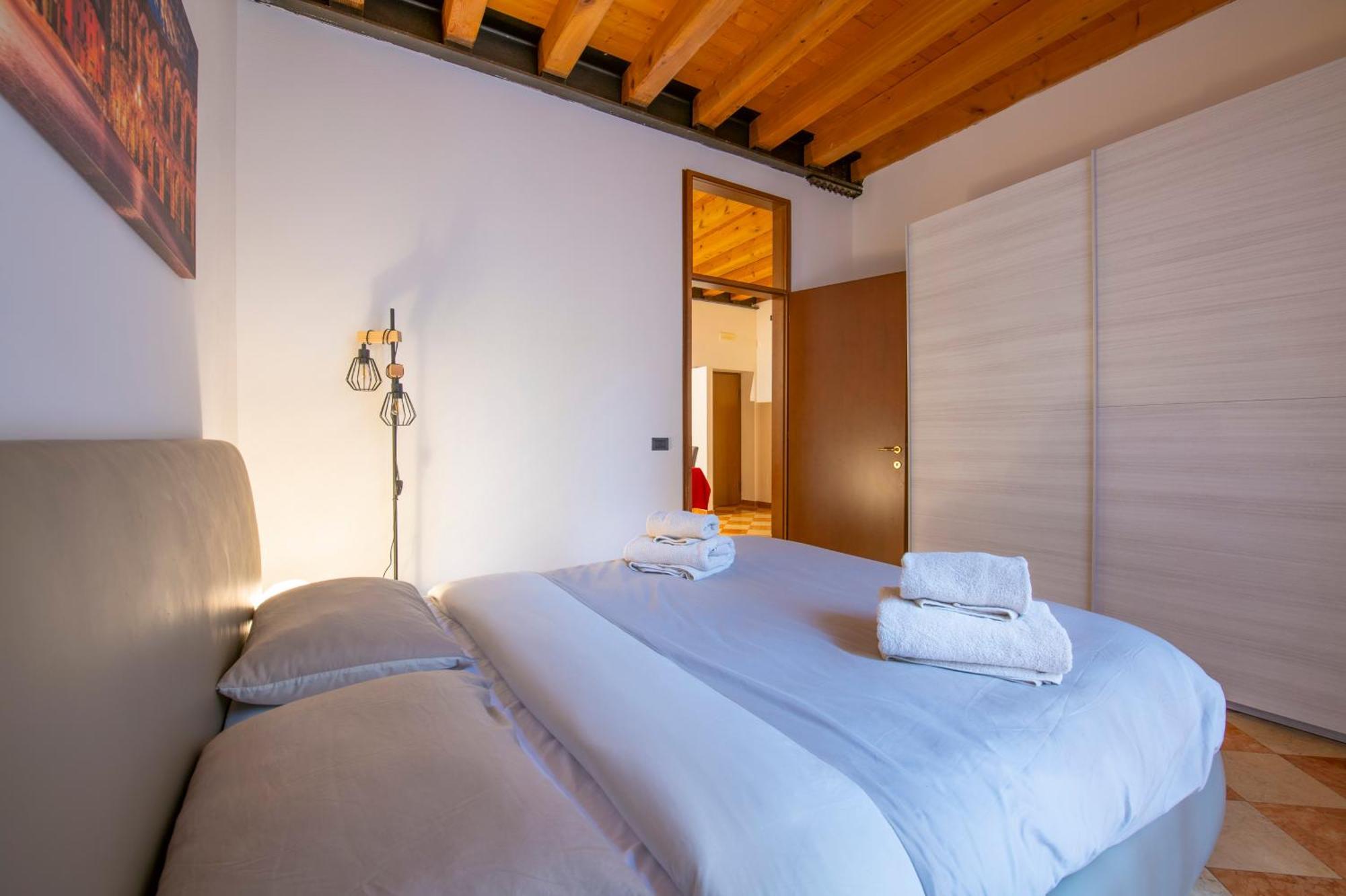 Palace Home Mazzini Verona Center 1 Buitenkant foto