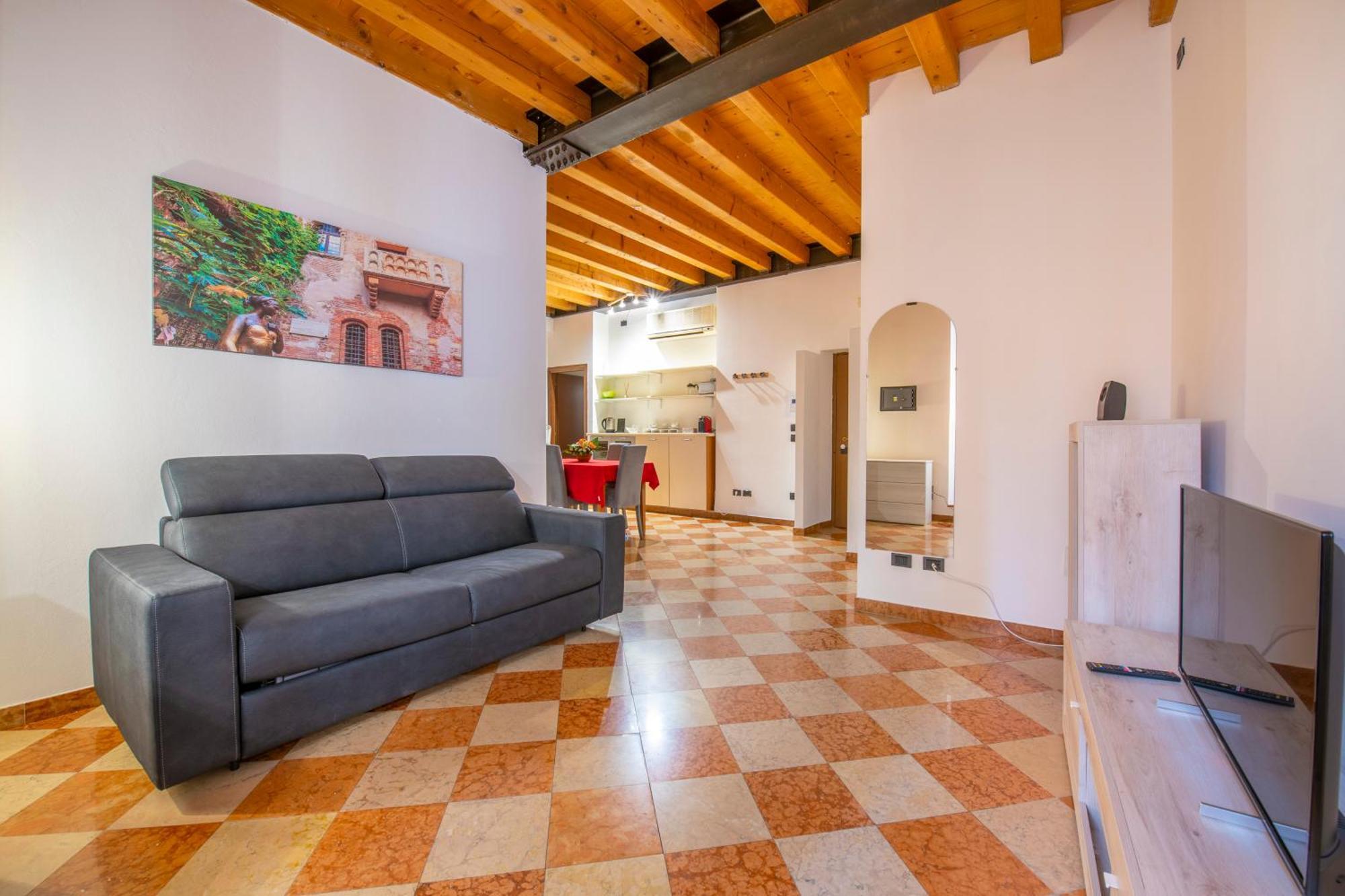 Palace Home Mazzini Verona Center 1 Buitenkant foto