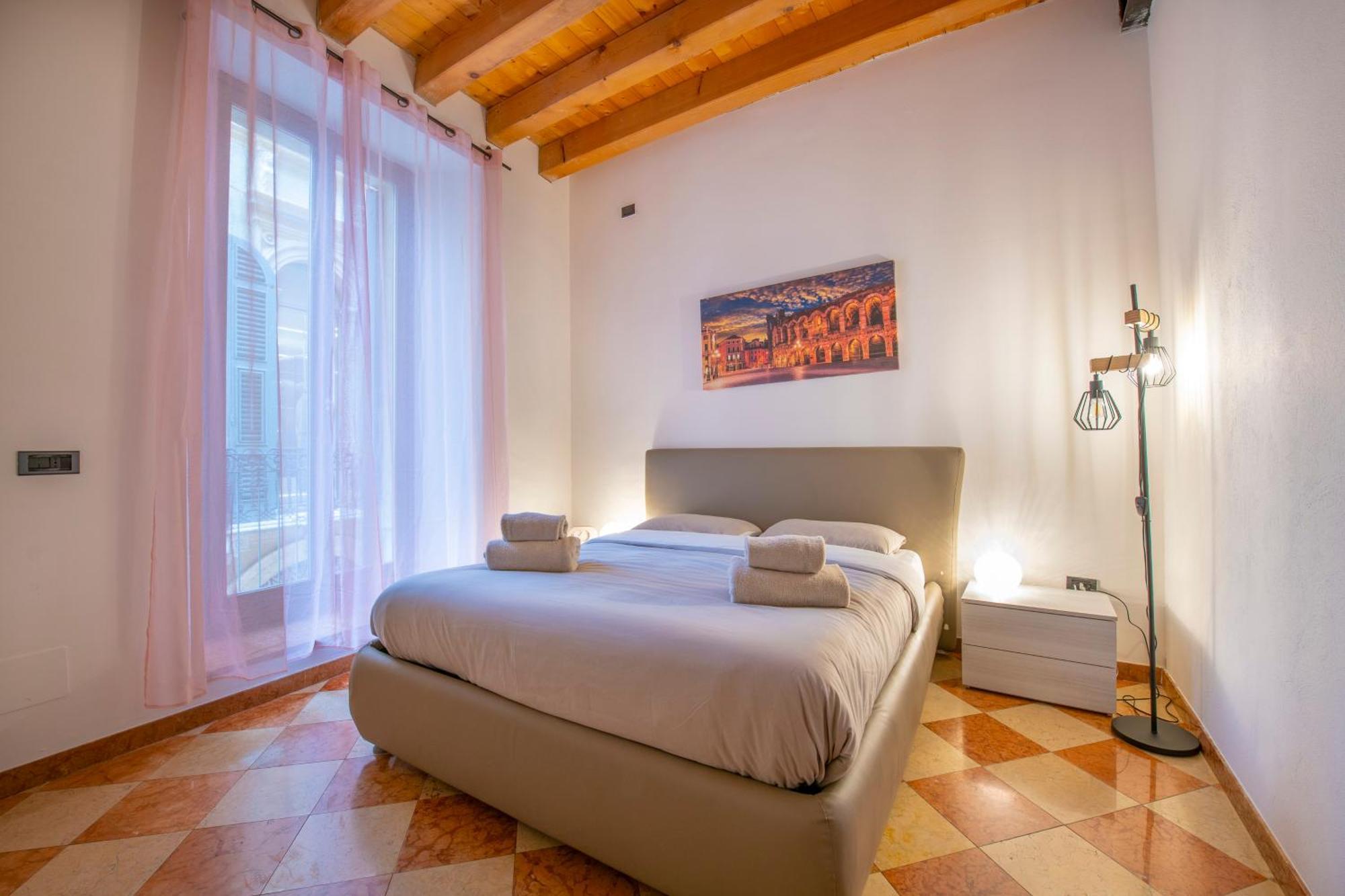Palace Home Mazzini Verona Center 1 Buitenkant foto